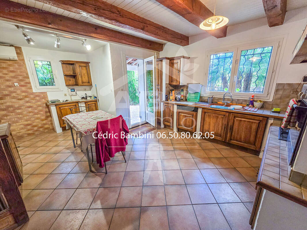 Maison à SAINT-MAXIMIN-LA-SAINTE-BAUME