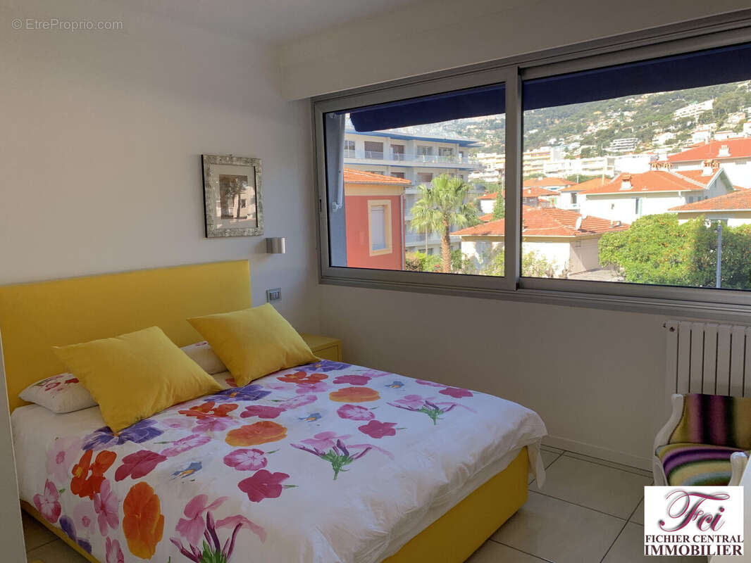 Appartement à ROQUEBRUNE-CAP-MARTIN