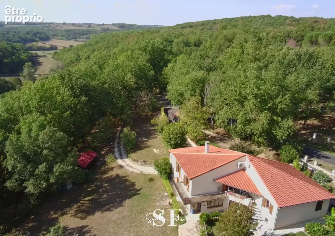 Maison à BRAX