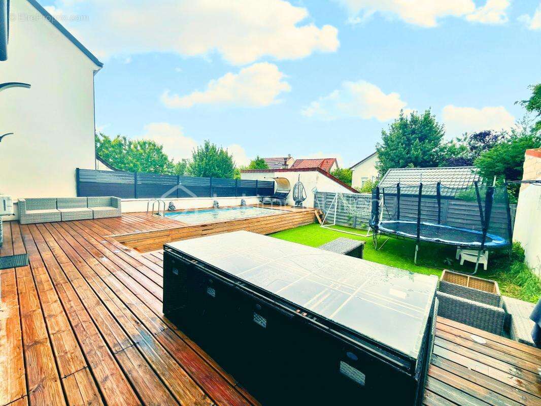 Maison à ORMESSON-SUR-MARNE