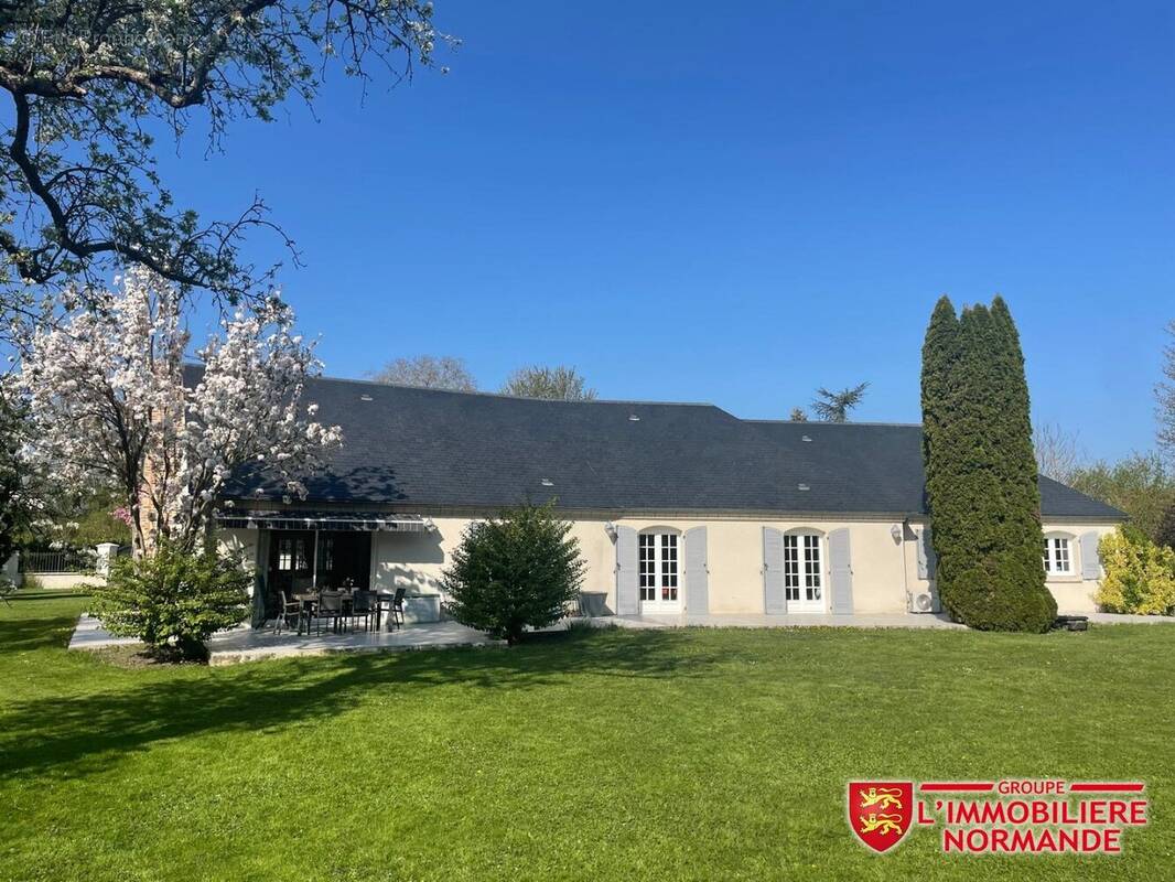 Maison à HEUDREVILLE-SUR-EURE