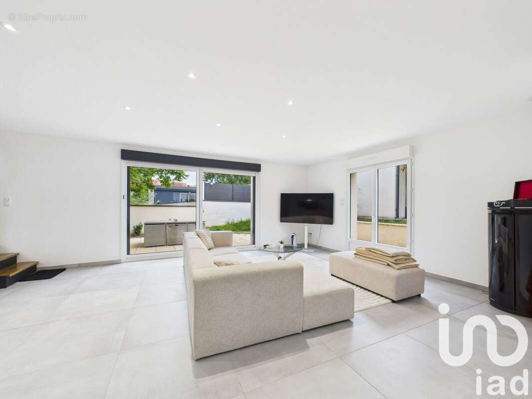 Photo 2 - Maison à HOUDEMONT