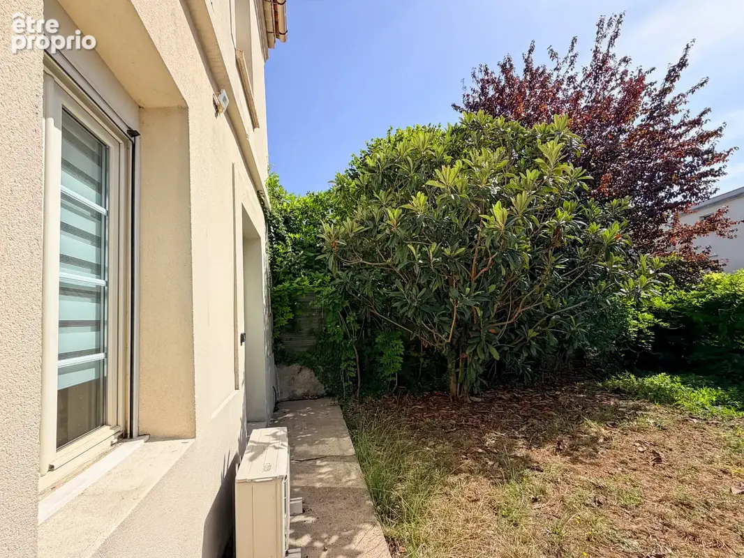 Dpt Gironde (33), à vendre LE HAILLAN Local commercial - photo 15