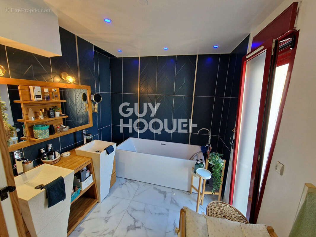 Maison 107 m² à Soissons  - photo 2