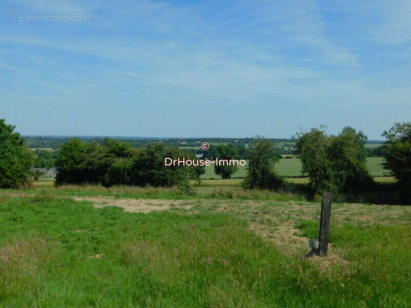 Terrain à CAUMONT-L&#039;EVENTE