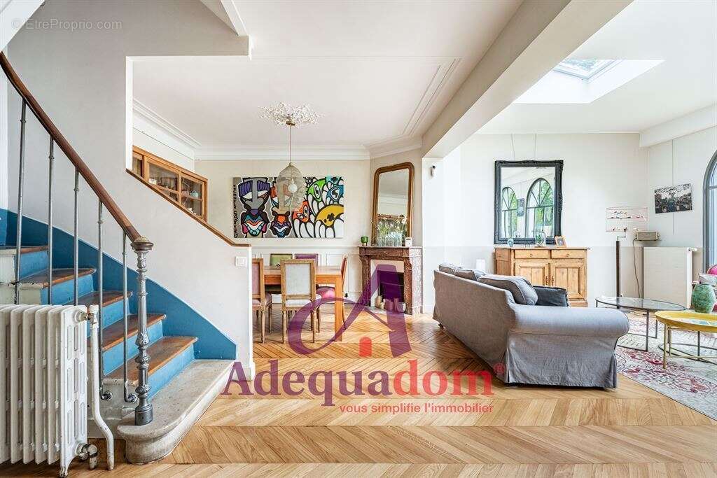 Maison à BOIS-COLOMBES