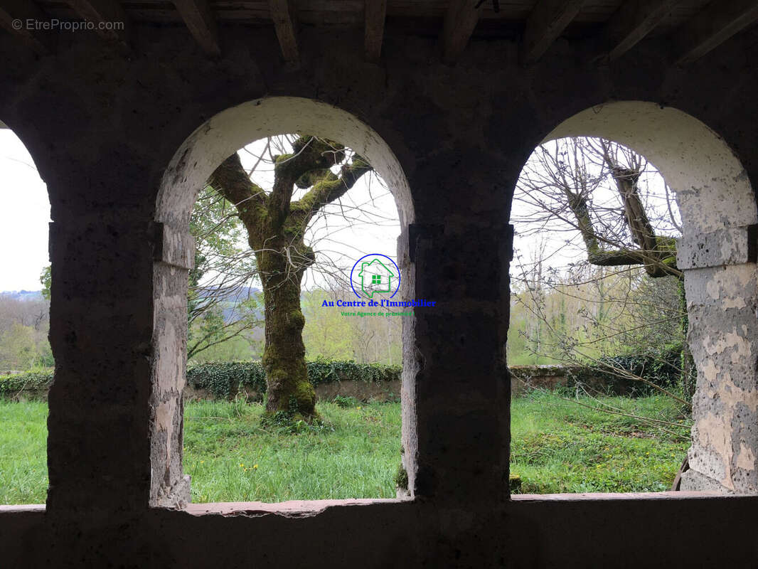 Appartement à PRAYSSAS