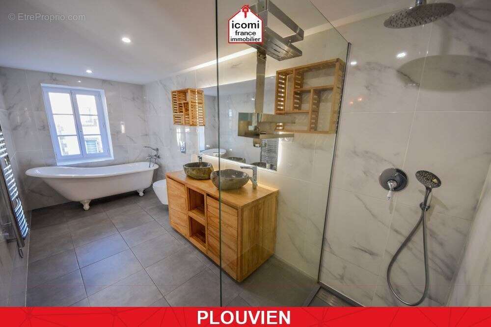 Maison à PLOUVIEN