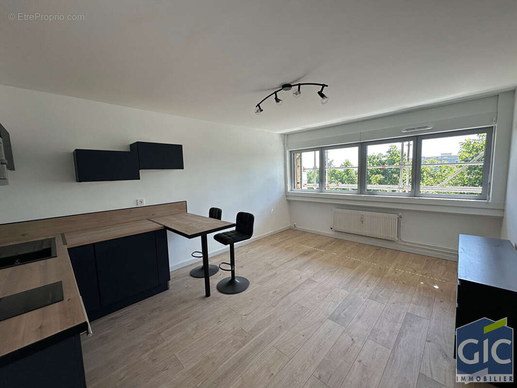 Appartement à HEROUVILLE-SAINT-CLAIR