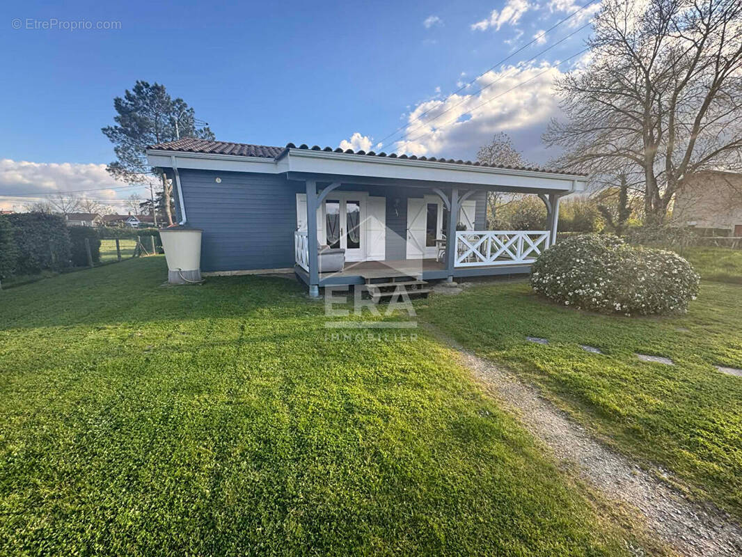 Maison à MONTPON-MENESTEROL