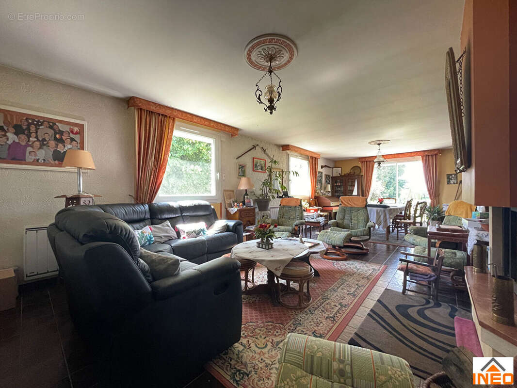 Maison à PLEUMELEUC