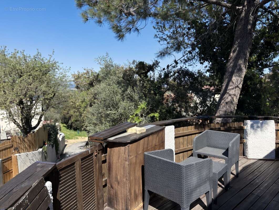 Maison à ROQUEBRUNE-SUR-ARGENS