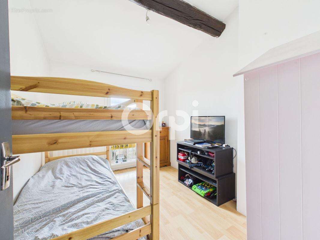 Appartement à SAINT-PAUL-EN-FORET