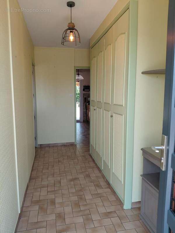 Maison 121 m² à Charlieu  - photo 4