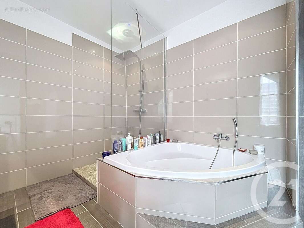 Maison 161 m² à La Chapelle-Gauthier  - photo 15
