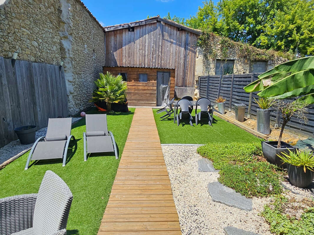 Maison à SAUVETERRE-DE-GUYENNE