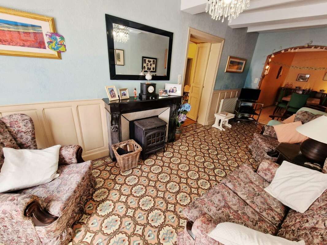 Maison à BESSAN