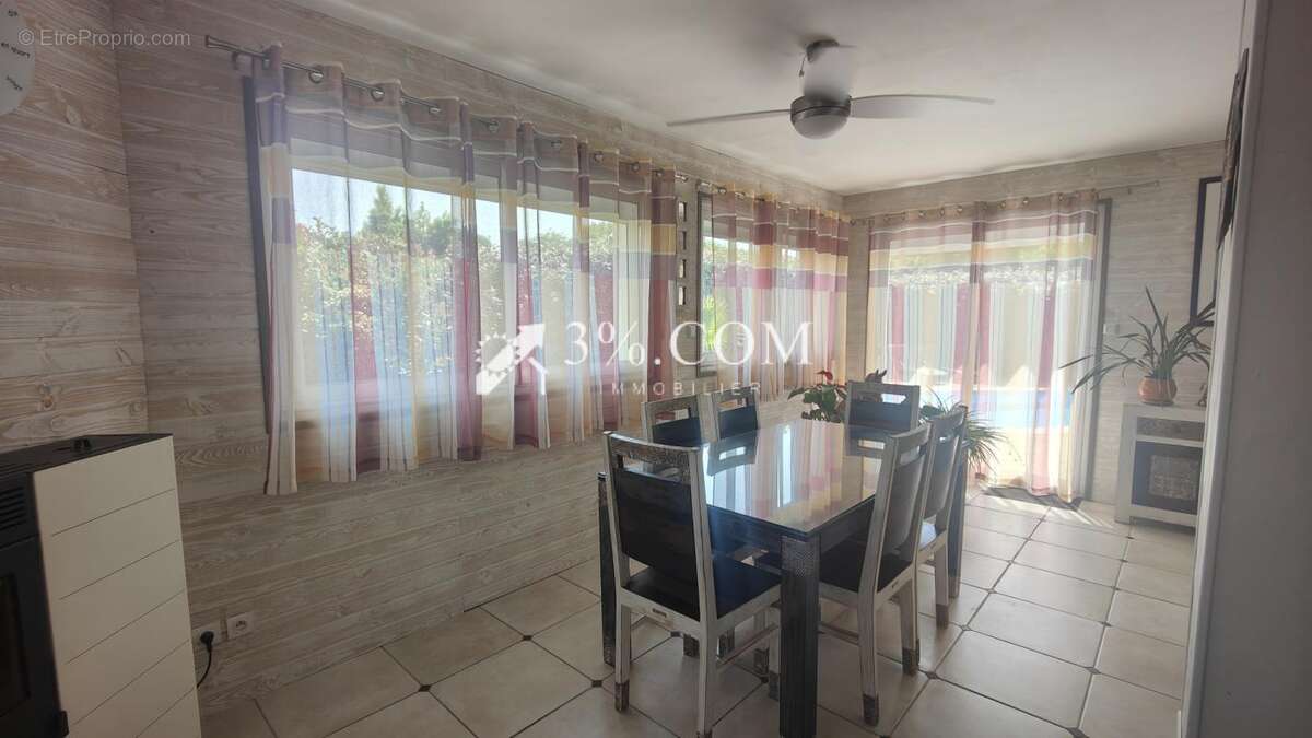 Maison à SAINT-PIERRE-DU-MONT