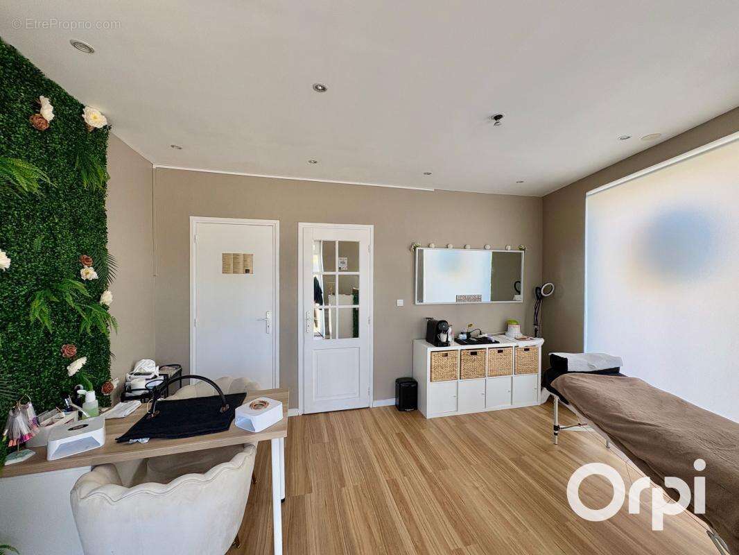 Appartement à COULOGNE