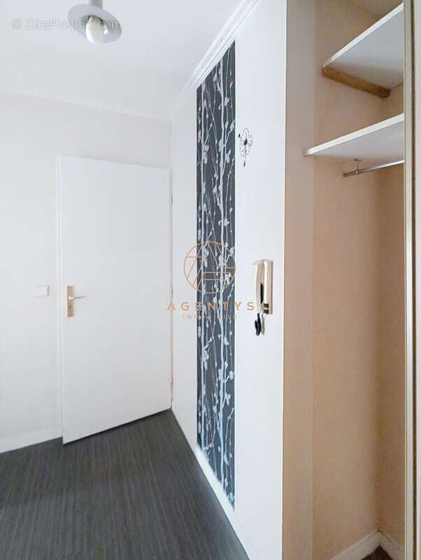 Appartement à SAINT-MAUR-DES-FOSSES