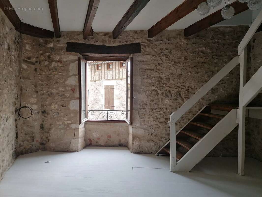 Maison à NONTRON