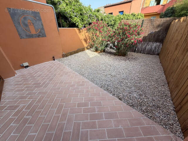 En vente à Collioure : immobilier de prestige : maison avec terrasses jardin et parking - photo 24