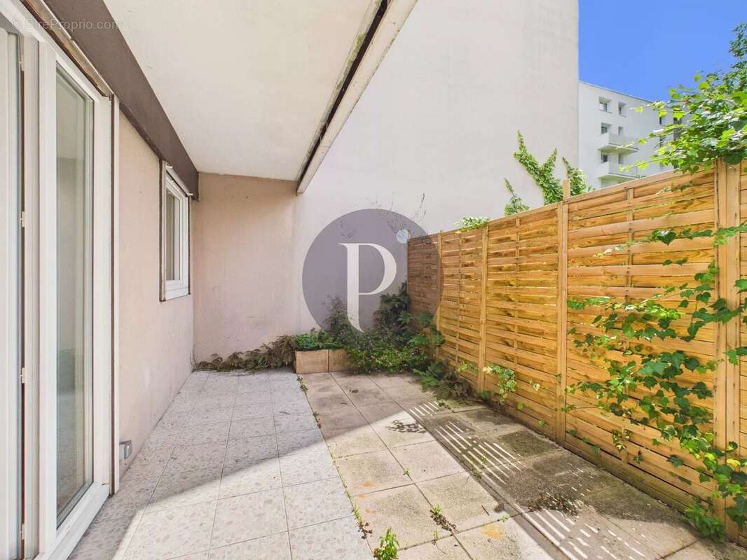 Appartement à VERRIERES-LE-BUISSON