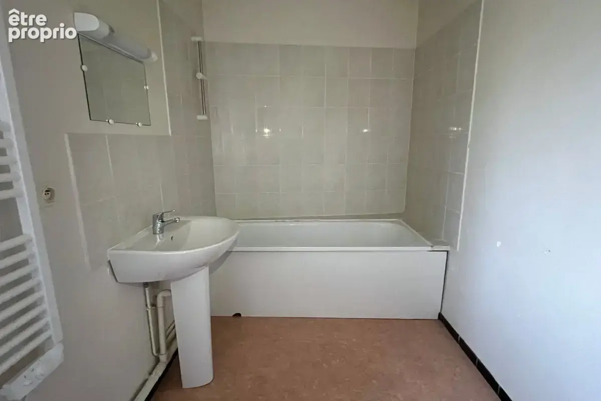 Pocé sur Cisse - Appartement T3 - photo 8