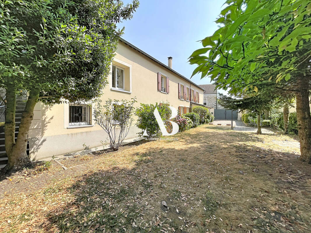 Nangis (77370)   Maison de caractère de 170 m2   5 chambres   Studio indépendant   Jardin sans vis-à-vis - photo 21