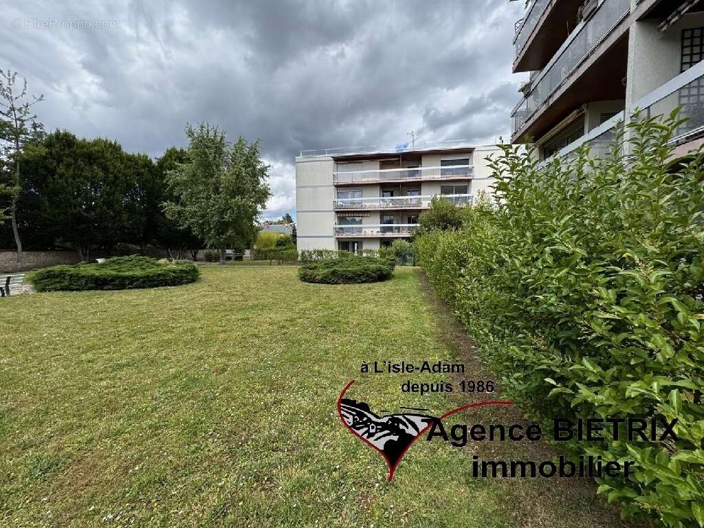 Commerce à L&#039;ISLE-ADAM