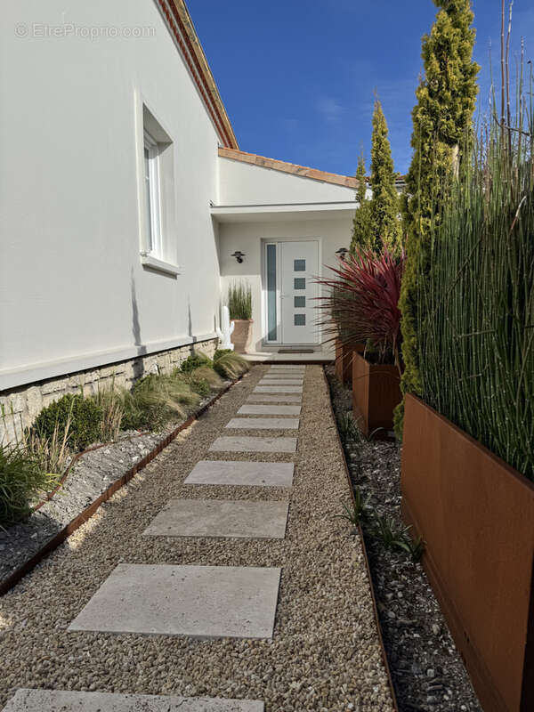 Maison à SAINT-GEORGES-DE-DIDONNE