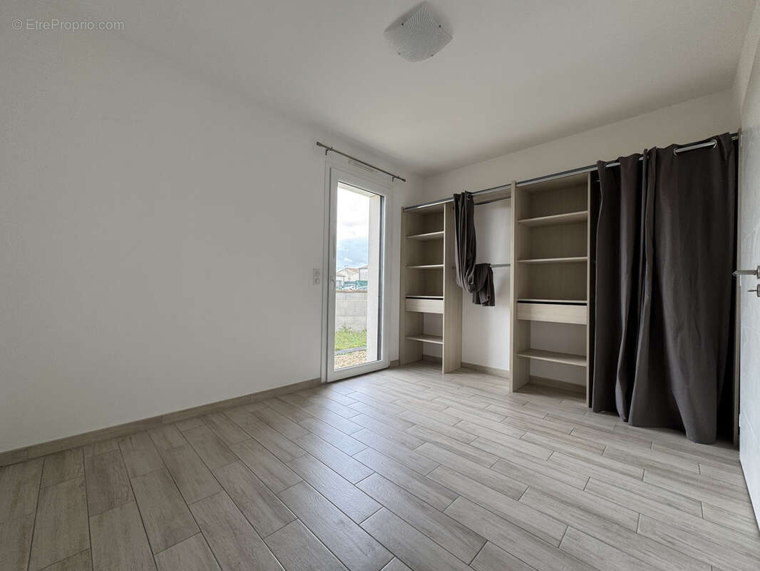 Maison de plain-pied 2018 à vendre à NIORT secteur Paul Guérin   3 chambres + garage - photo 14