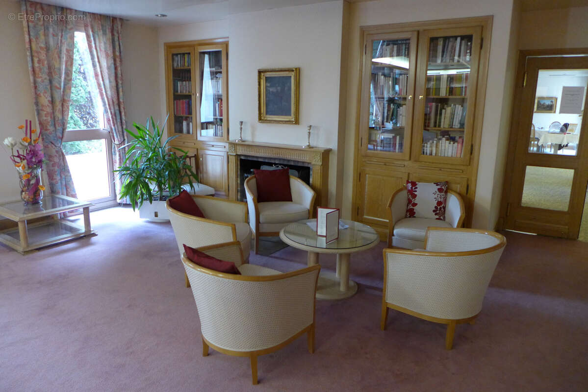 Appartement 3 pièces Bourg-la-Reine Résidence avec Services - photo 3