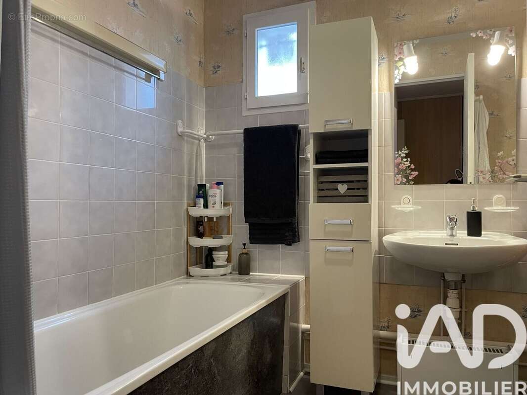 Photo 9 - Appartement à SAVIGNY-LE-TEMPLE