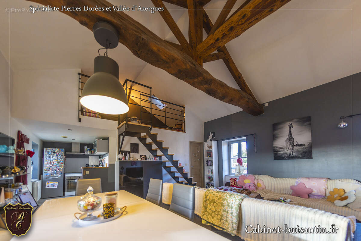 Appartement T3 en duplex centre village - photo 4