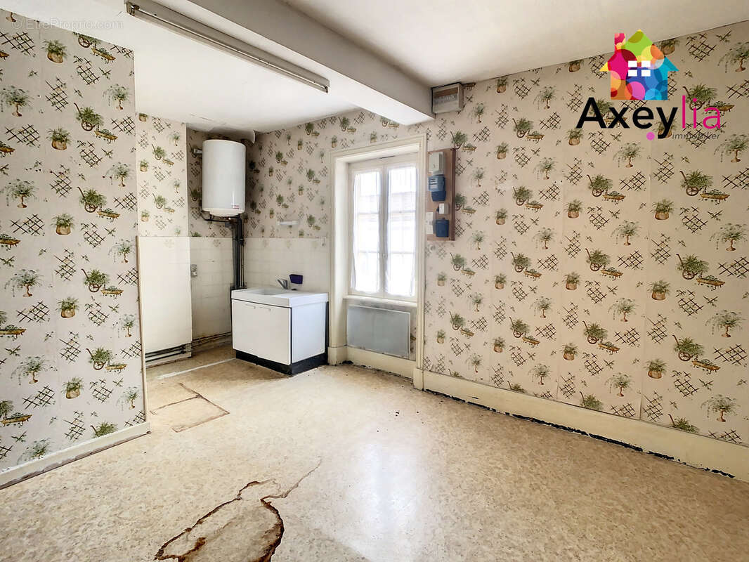 Appartement à RENAISON