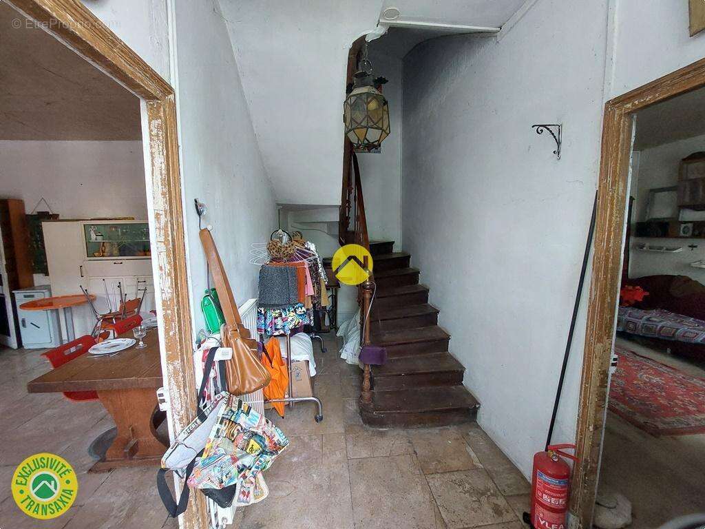 Maison avec cour et jardin - photo 3
