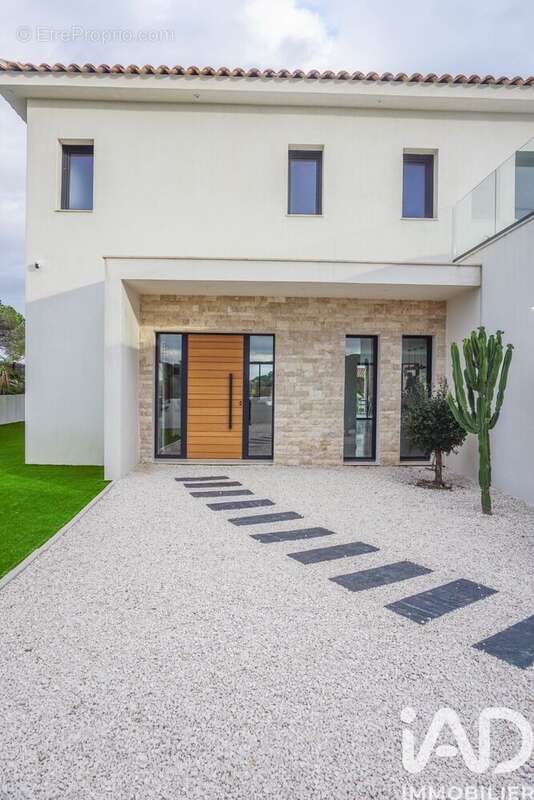 Photo 3 - Maison à PUGET-SUR-ARGENS