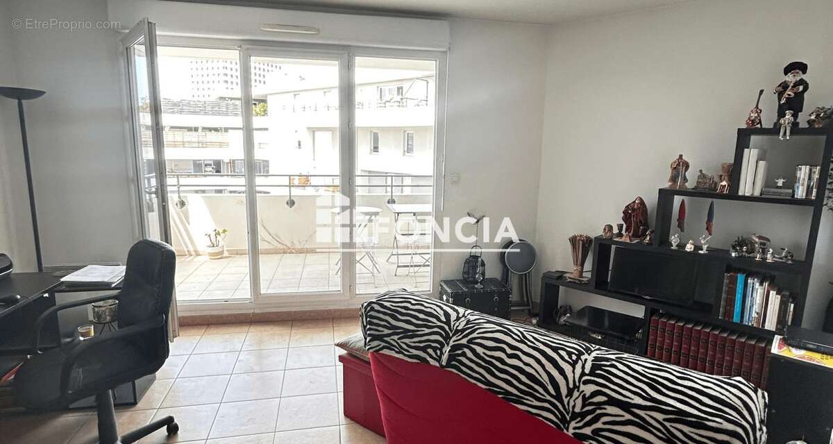 Appartement à MARSEILLE-8E
