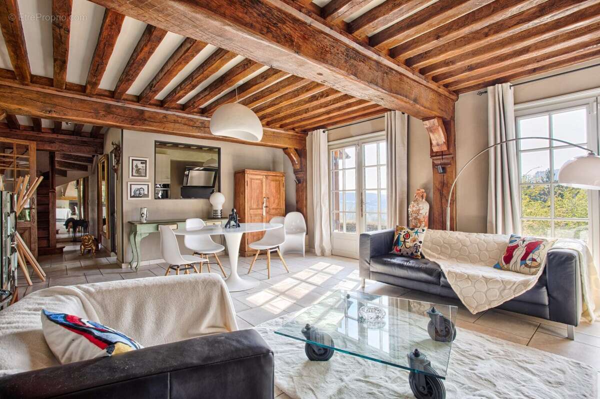 Maison à PONT-L'EVEQUE