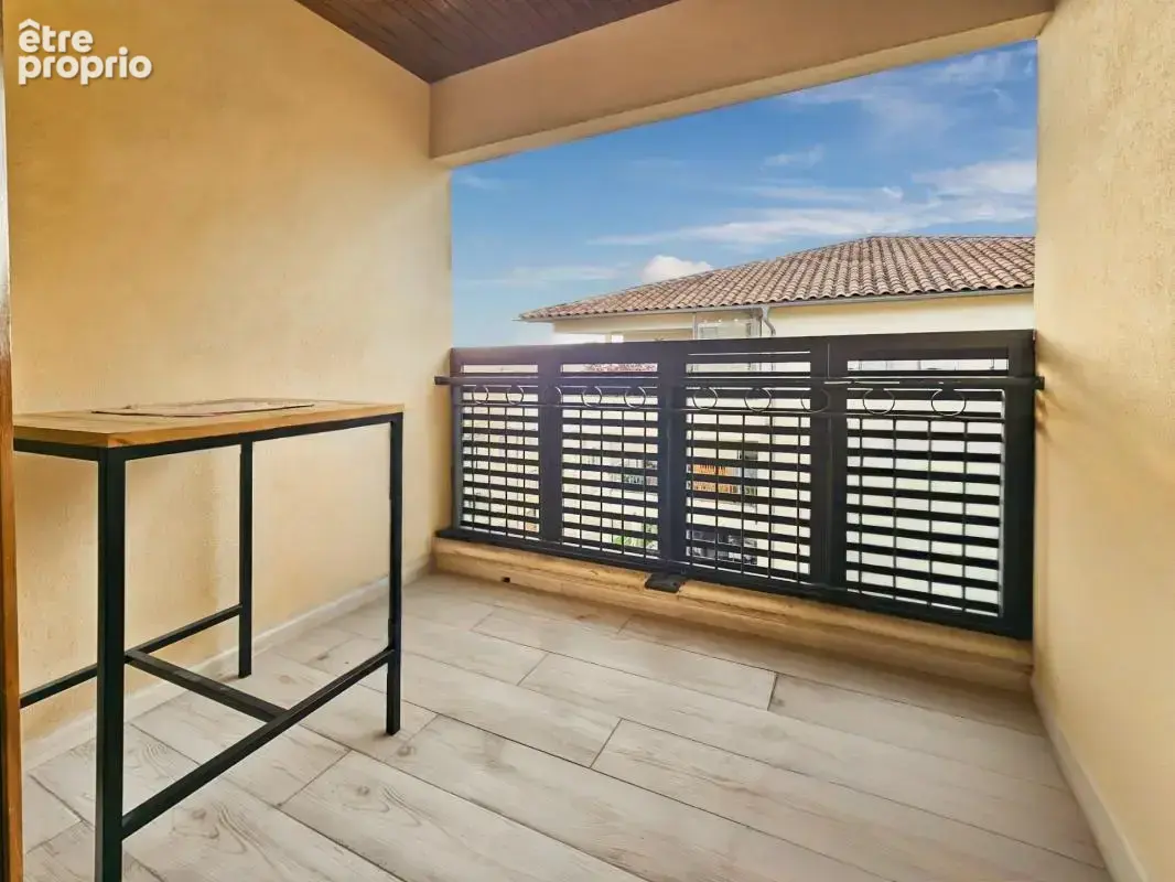 À Vendre à Uzès - T2 de 32m² vendu meublé - photo 3