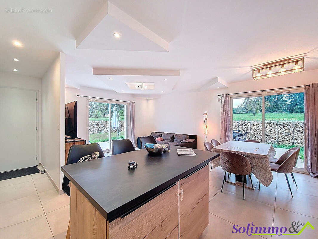 Maison à LES ABRETS