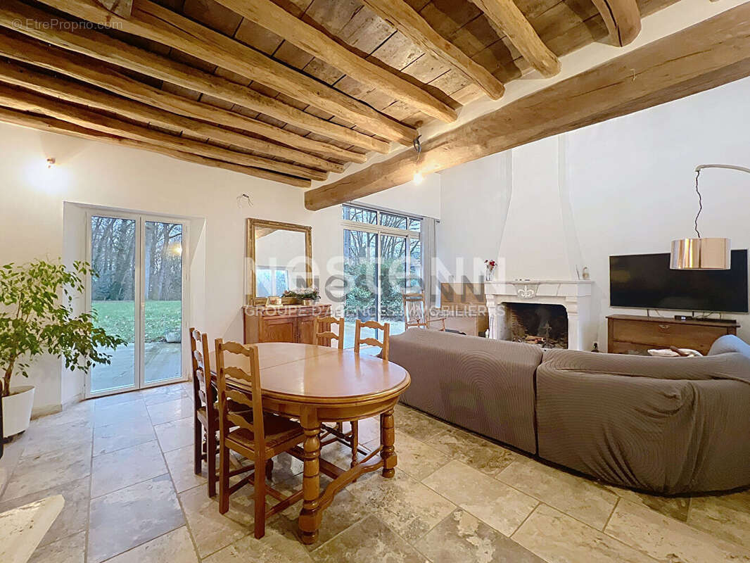 Maison à CHOUZY-SUR-CISSE