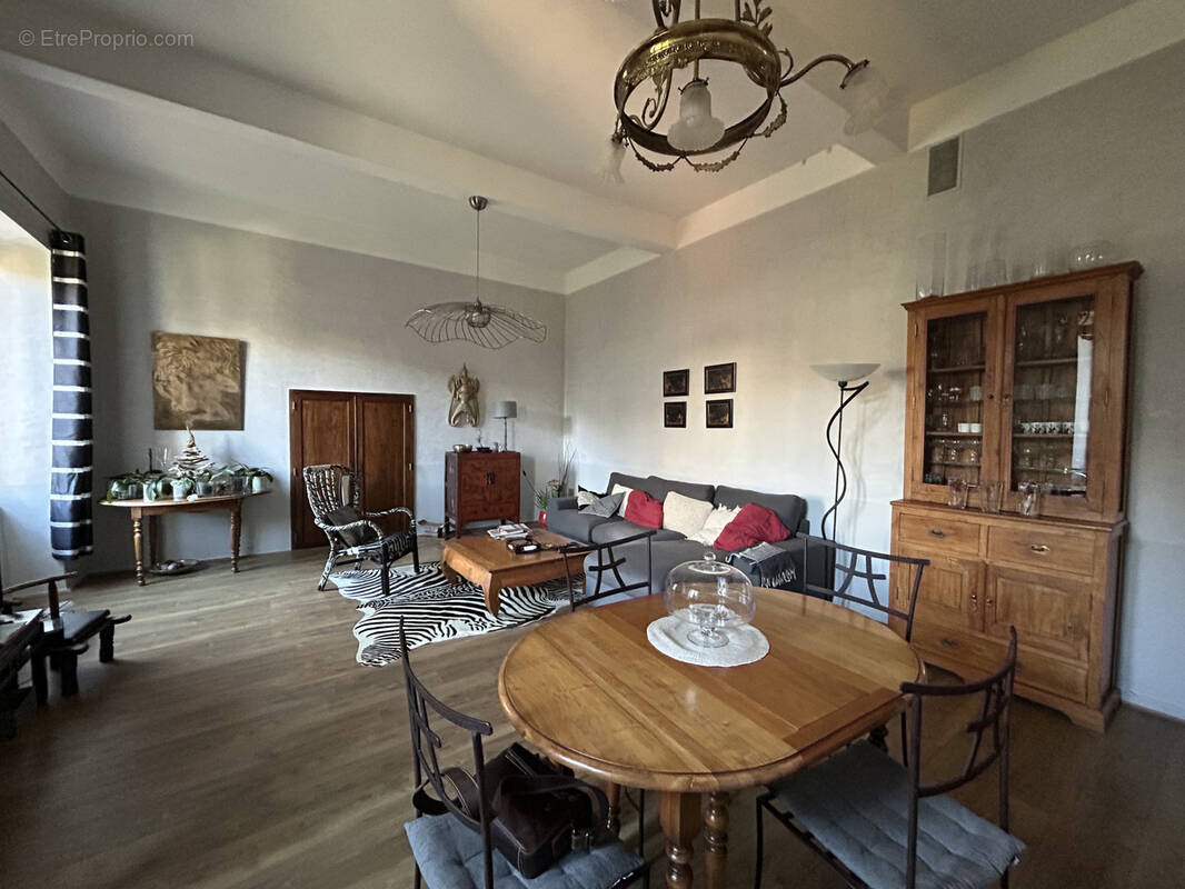 Maison à MONTOLIEU
