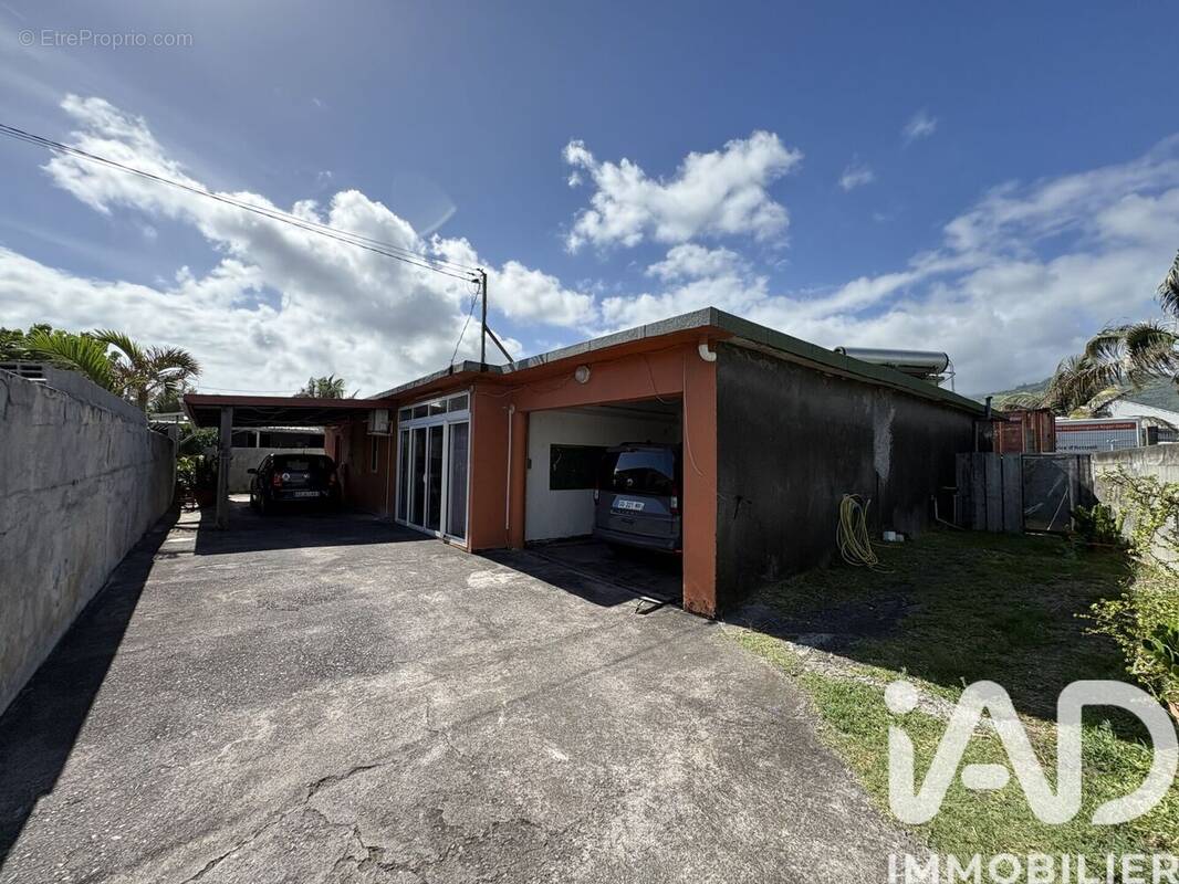 Photo 1 - Maison à SAINT-JOSEPH