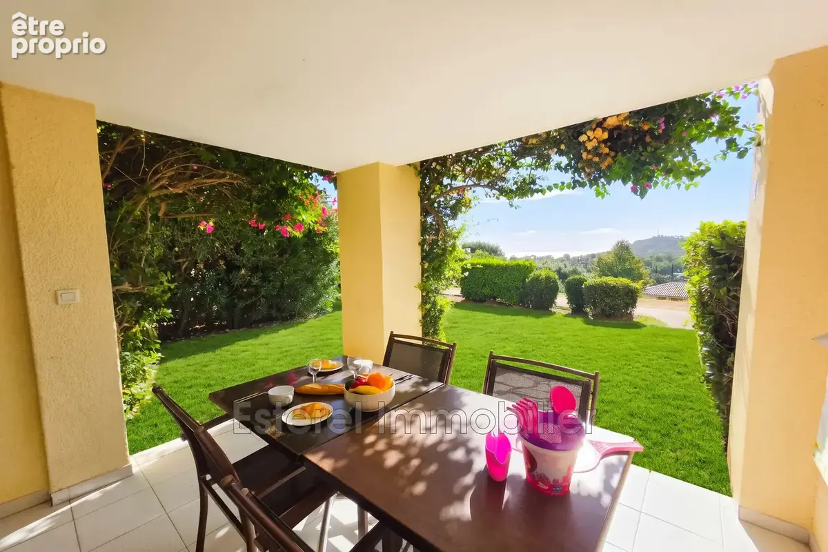 Appartement 3 pièces 37 m² à vendre à Saint-Raphael (83700) - photo 1