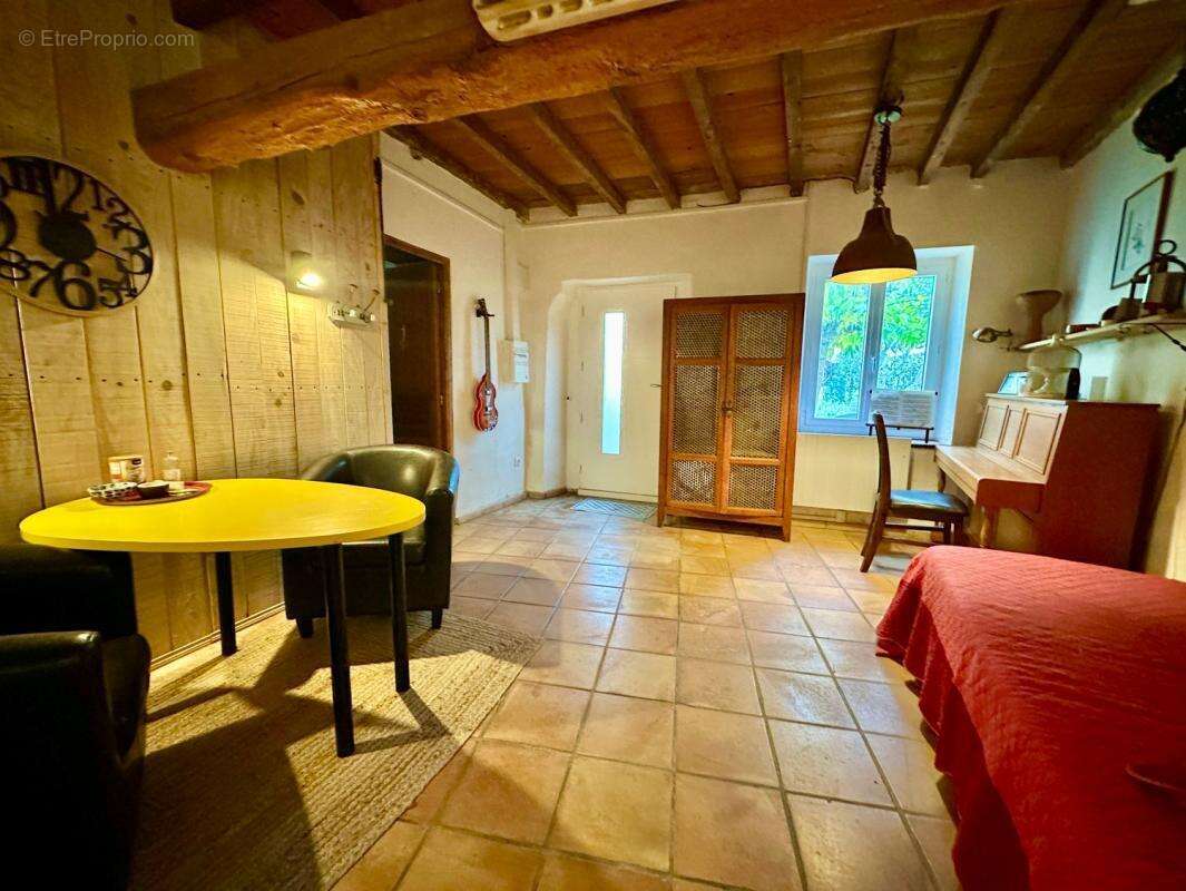 Maison à GARDIE