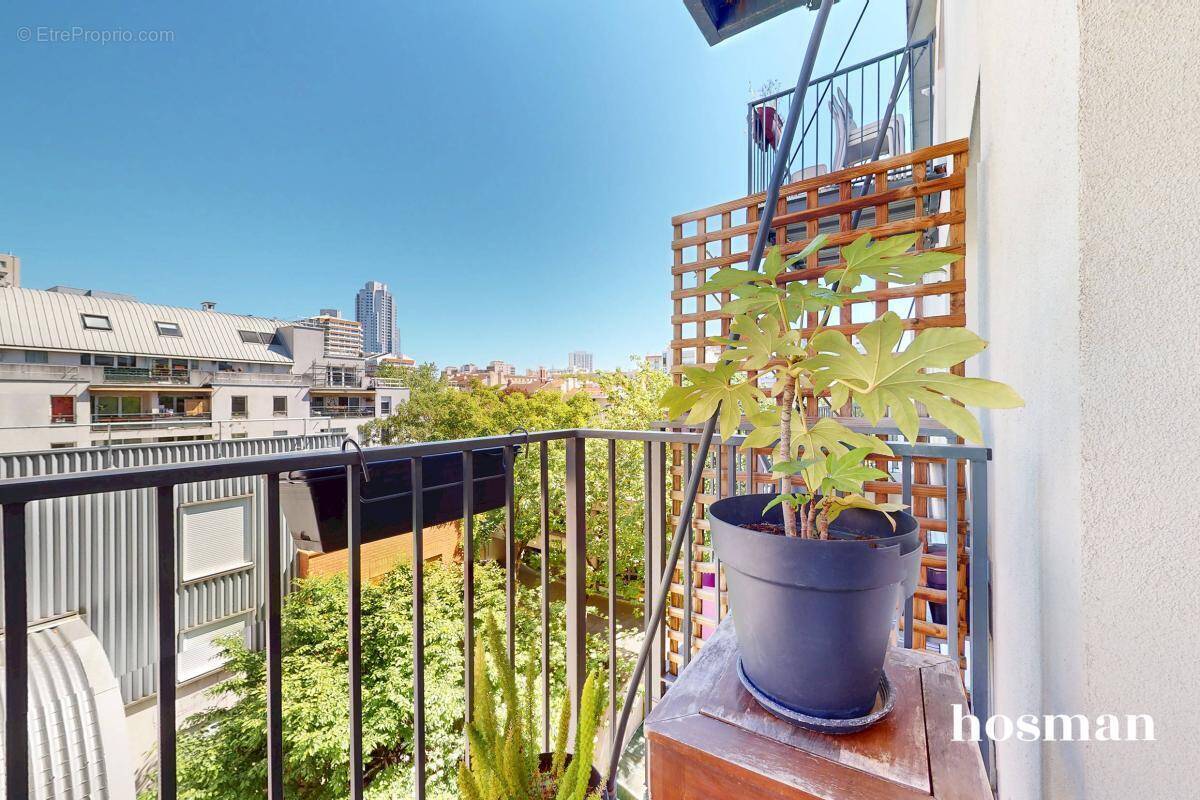 Appartement à PARIS-19E