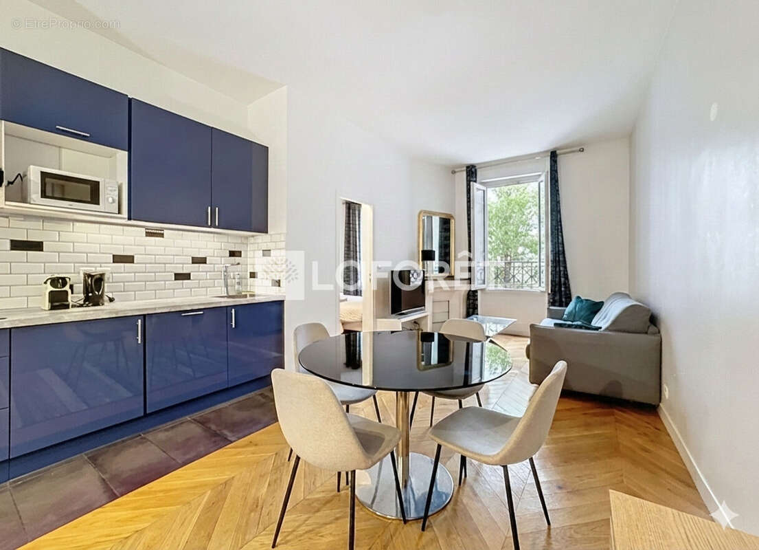 Appartement à PARIS-18E