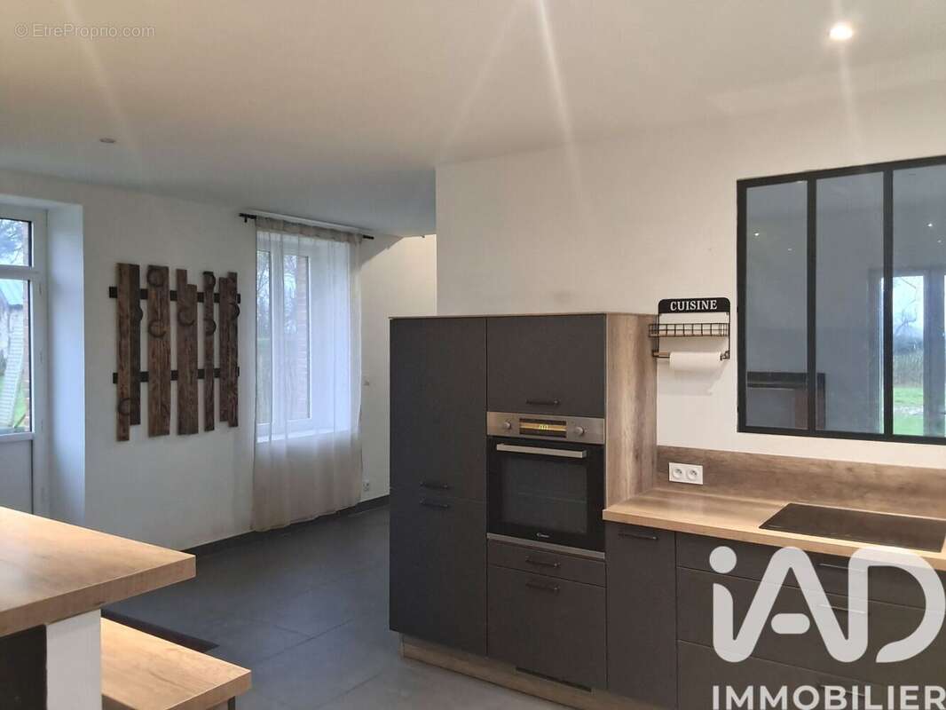 Photo 3 - Maison à LA POUEZE